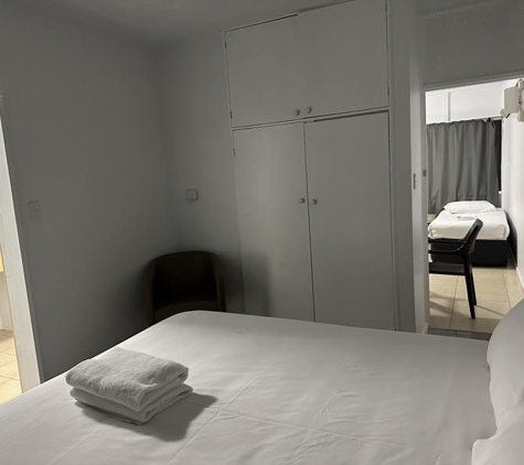 Browns At Broadbeach - Mermaid Beach, QLD. Very clean linen and overall extremely comfortable units nice people