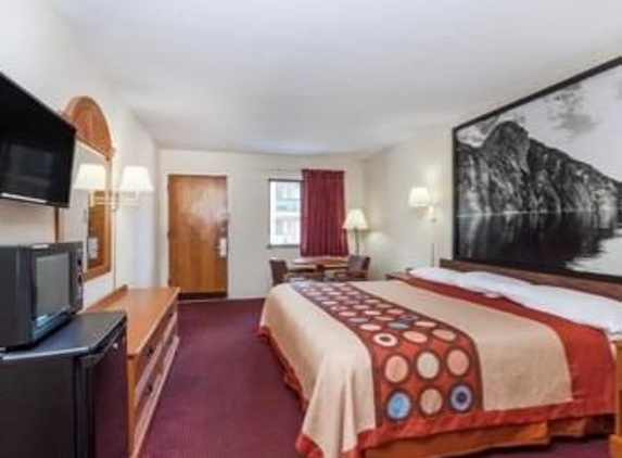 Super 8 by Wyndham Columbia SC / Ft. Jackson - Columbia, SC