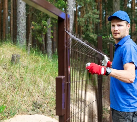 Adjacent Fencing - Mount Annan, NSW