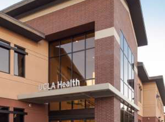 UCLA Health Santa Clarita Cancer Care - Santa Clarita, CA