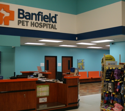 Banfield Pet Hospital - Savannah, GA