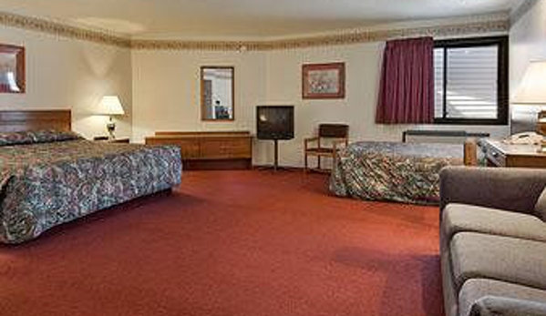 Super 8 by Wyndham Fargo Airport - Fargo, ND