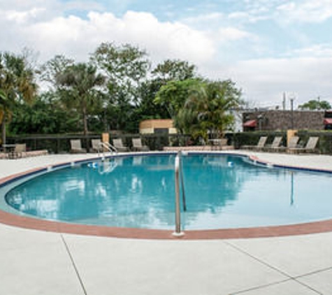 Comfort Inn and Suites - Clearwater, FL