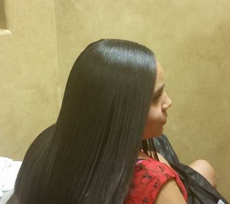 Trichele's Extension & Braids Studio - Santa Clarita, CA. Silk Press & deep conditioner polish treatment.