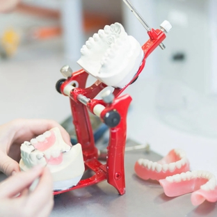 Abstract Arch Denture Clinic - Ringwood, VIC