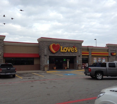 Love's Travel Stop - Hutchins, TX