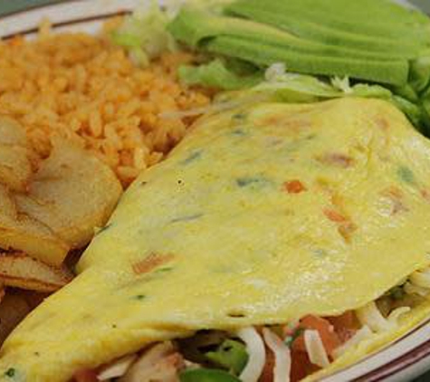 La Fonda Taqueria Y Maricos - Bakersfield, CA