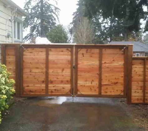 Vulcan Design & Construction, Inc - Vancouver, WA. Fence with Double Wide Entry Gates