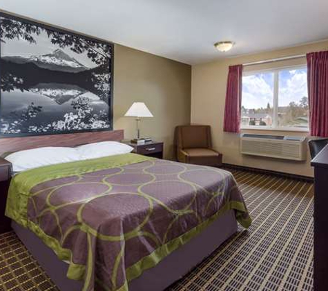 Super 8 by Wyndham Corvallis - Corvallis, OR