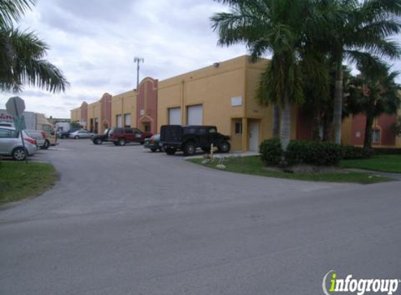 Personal Storage - Hialeah, FL