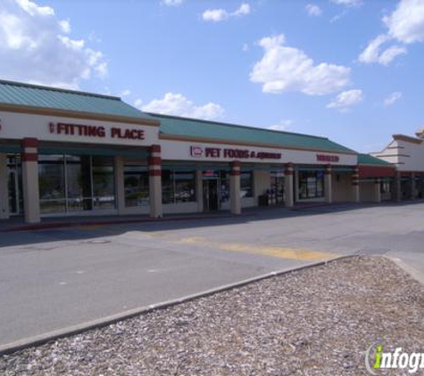 Iowa Pet Foods & Seascapes - West Des Moines, IA