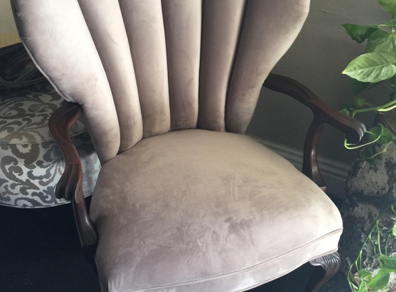 MT Upholstery & Slipcovers - Simi Valley, CA