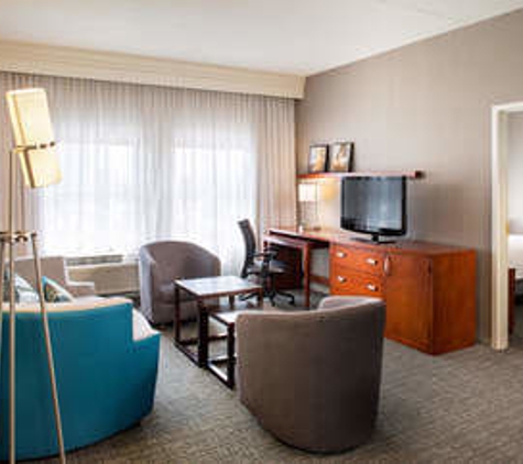 Courtyard by Marriott - Providence, RI