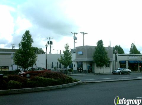 Lake Oswego Ice Creamery and Restaurant - Lake Oswego, OR