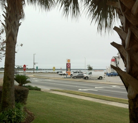 Courtyard by Marriott Pensacola Downtown - Pensacola, FL