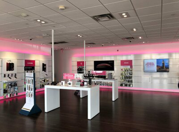 T-Mobile - Rosedale, NY