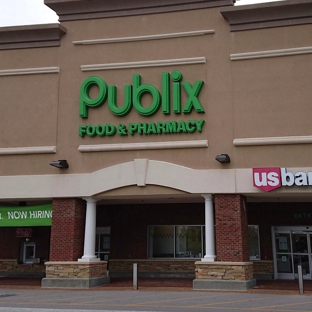 Nashville Smiles - Nashville, TN. Publix Supermarket at Harpeth Village a few paces to the east of Nashville dentist Nashville Smiles