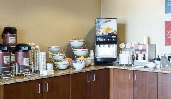 Comfort Inn & Suites - Watford City, ND