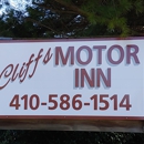 Cliffs Motor Inn - Motels