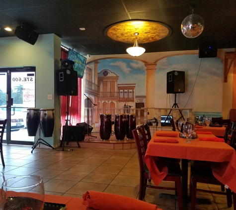 El Mojito Cuban Cuisine - Spring, TX. ...ready for the rumba...