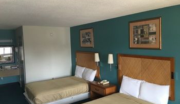 Executive Inn - Pensacola, FL