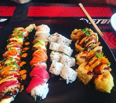 Nonstop Sushi & Sake Bar - Santa Monica, CA