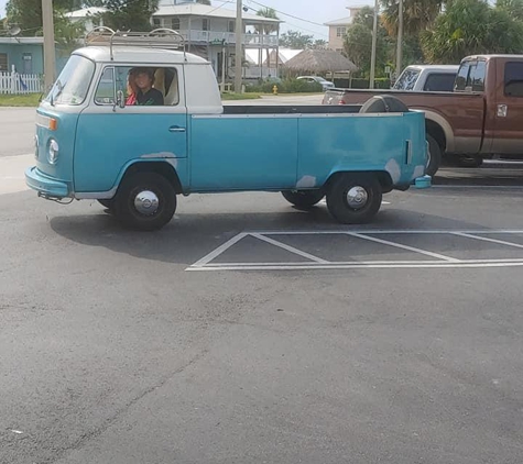 Fredgie's World Famous Hot Dogs - Jensen Beach, FL