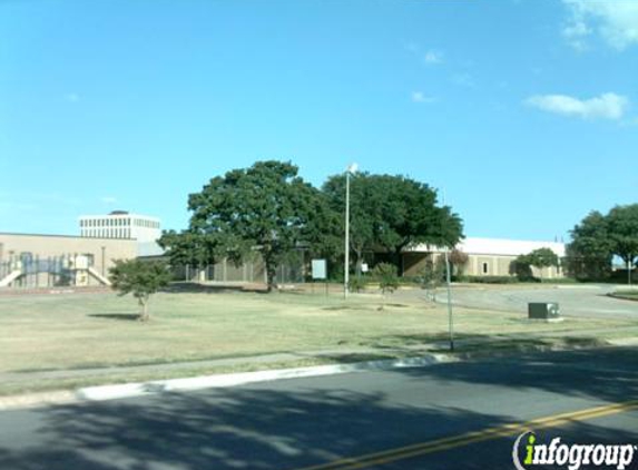 Roquemore Elementary School - Arlington, TX