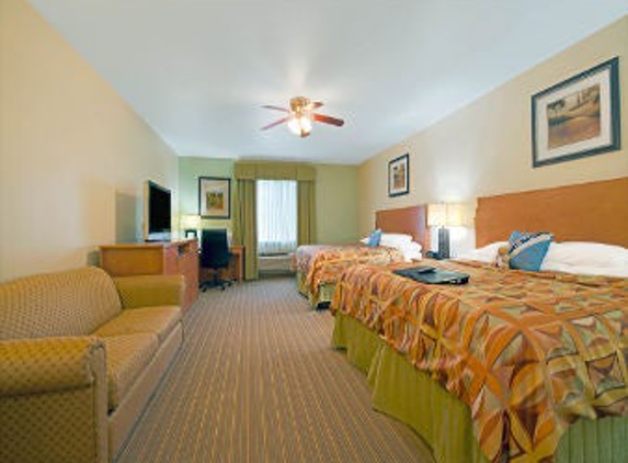 Super 8 by Wyndham Austin/Airport North - Austin, TX