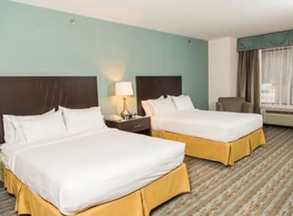 Holiday Inn Express & Suites Erie (Summit Township) - Erie, PA