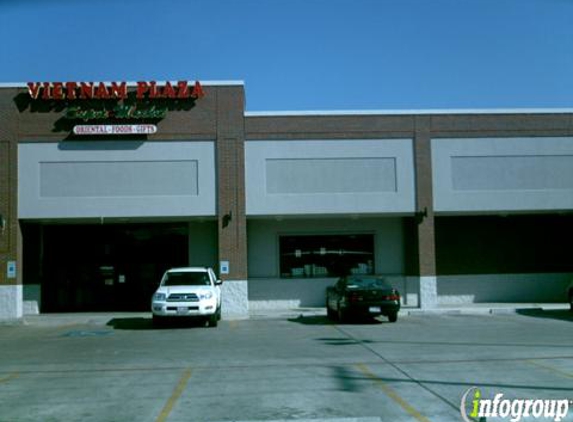 Vietnam Plaza - Haltom City, TX