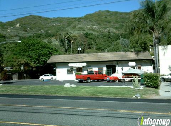 Carman & Sons Antiques RSTRTN - Laguna Beach, CA