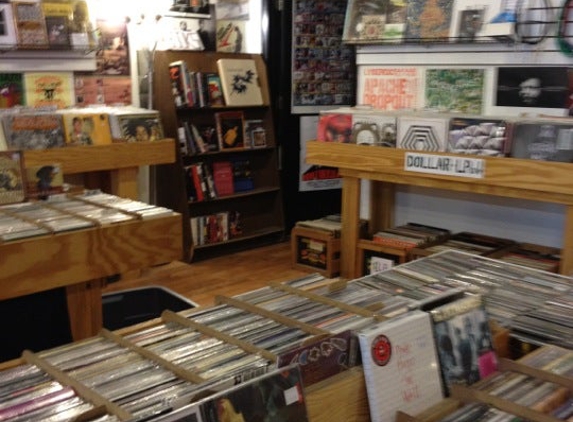 Landlocked Music - Bloomington, IN