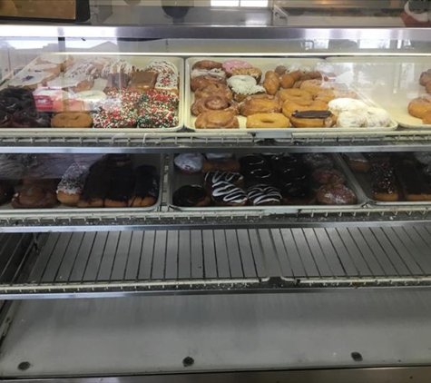 Kirby's Korner Bakery - Manhattan, IL