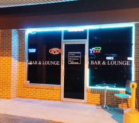 Taps & Caps Lounge - Longwood, FL
