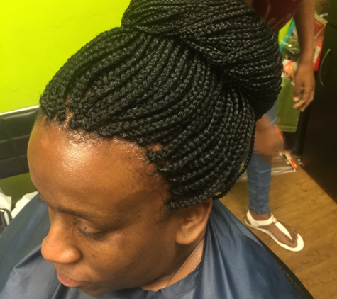 Fifi's African Hair Braiding & Weaving-Houston