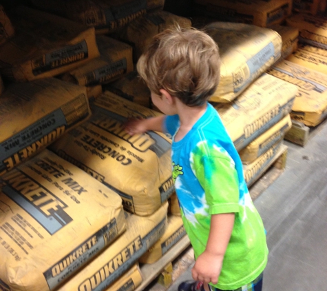 Lowe's Home Improvement - Zephyrhills, FL