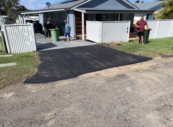 whitleah asphalt - Charmhaven, NSW