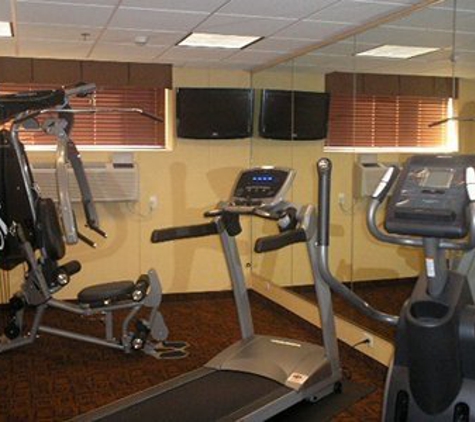 Comfort Inn & Suites JFK Airport - Ozone Park, NY