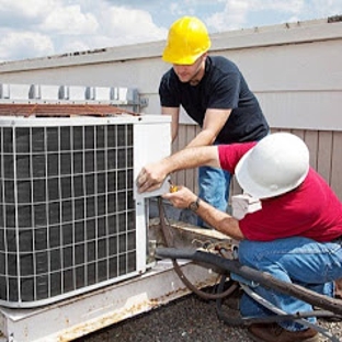 C& B ELECTRIC & A/C SERVICES - Mcallen, TX. fixing a split system air conditioning unit