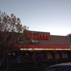 Hooters