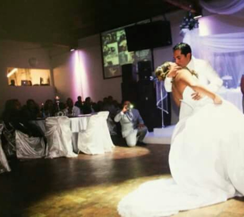 De Gloriana Community Hall - Los Angeles, CA. Wedding; unforgettable moments