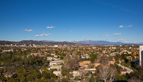 Park La Brea Apartments - Los Angeles, CA