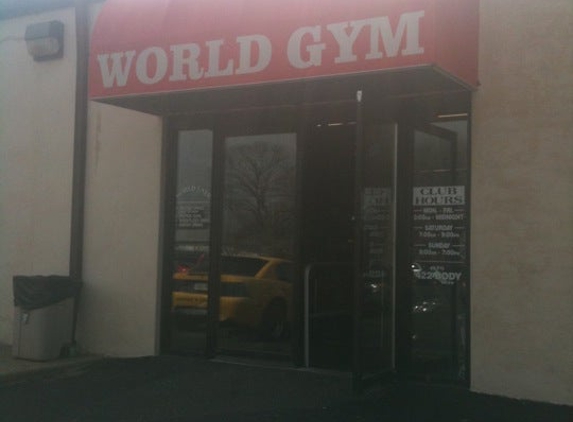 World Gym - West Babylon, NY