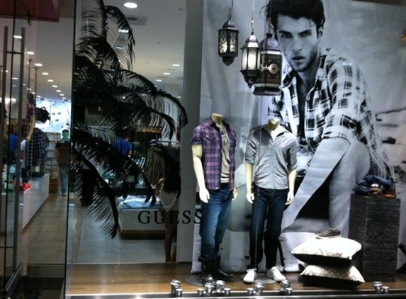 Guess - Doral, FL