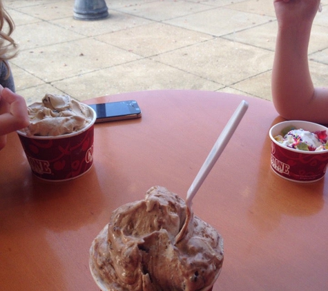 Cold Stone Creamery - Suffolk, VA