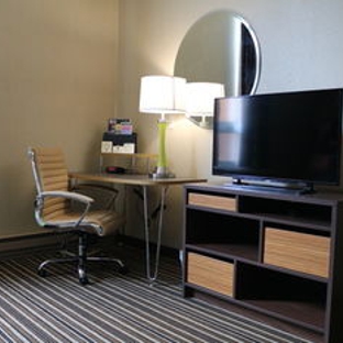 Super 8 by Wyndham Plattsburgh - Plattsburgh, NY