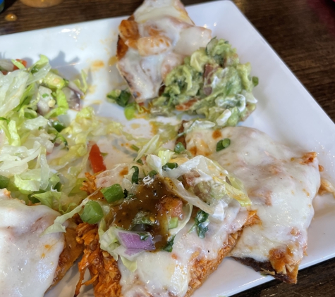 Asada Grill & Cantina - Highland, IN. Shrimp and chicken nachos!��������