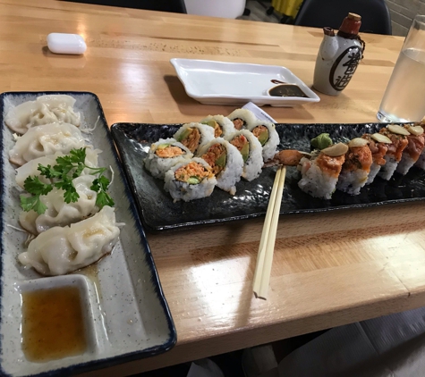 Momo Sushi Ann Arbor - Ann Arbor, MI