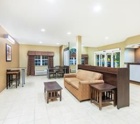 Microtel Inn & Suites by Wyndham Montgomery - Montgomery, AL